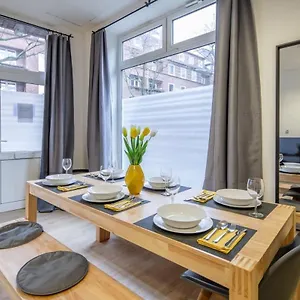 Family Loft Self Checkin Street Parking Apartment Hamburg